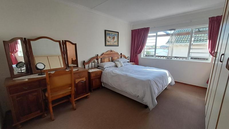2 Bedroom Property for Sale in Stilbaai Wes Western Cape